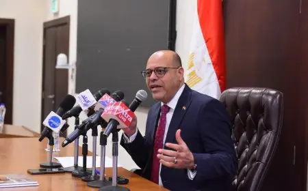 وزير العمل يعلن عن إطلاق حملة “سلامتك تهمنا” لحماية عمال التوصيل خلال مؤتمر صحفي