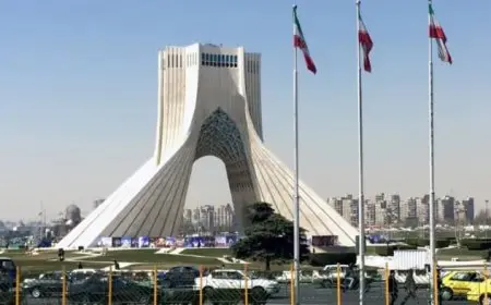 طهران تواجه أزمة حادة.. وبزشكيان يناقش إمكانية نقل العاصمة