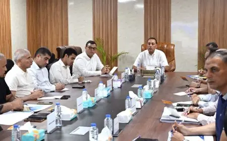 رئيس الوزراء يقدم عرضاً لموقف مدينتي رأس الحكمة الجديدة وشمس الحكمة