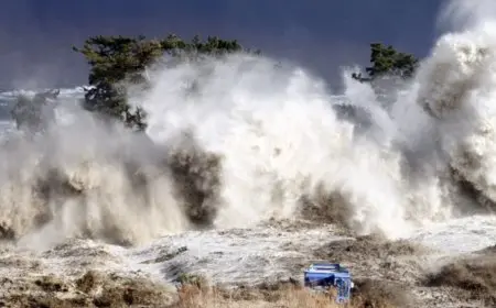 روسيا تتعرض لزلزال قوي في كامتشاتكا وتحذيرات من خطر تسونامي مدمر