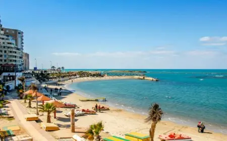10 جنيهات فقط.. شواطئ إسكندرية تستقبل زوارها بأسعار زهيدة ومجانية في مناطق معينة