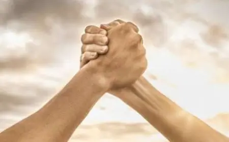 في اليوم العالمي للصداقة: كيف تختار صديقًا مخلصًا؟ فيديو