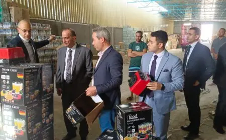 استعادة 3000 جهاز كهربائي مُجمع من مواد مجهولة المصدر في مخزن بالقليوبية