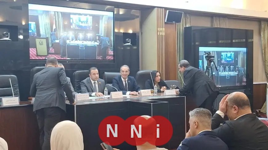 هل تعرض سنترال رمسيس لعمل تخريبي والحريق بفعل فاعل؟ وزير الاتصالات يوضح الحقيقة