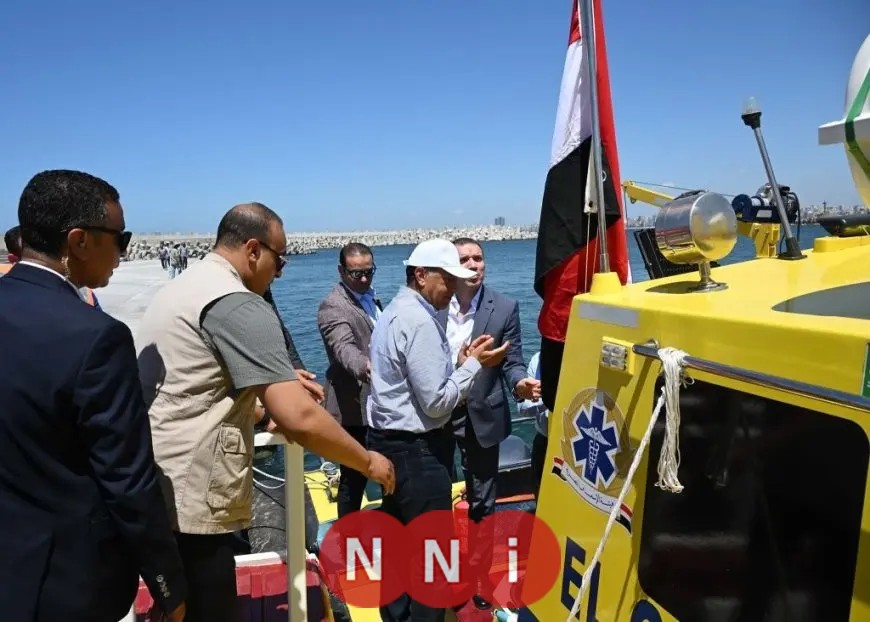 رئيس الوزراء يشهد دخول أول لنش إسعاف بحري إلى الخدمة في محافظة الإسكندرية