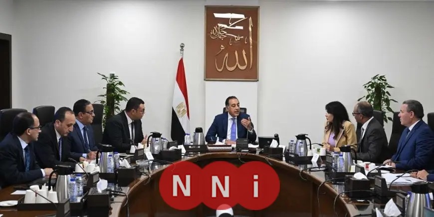 رئيس الوزراء: الحكومة تراقب تقدم ملف تحلية المياه