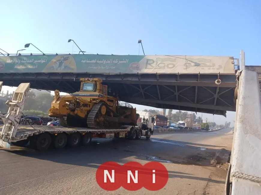 الطرق والكباري تنفي وقوع انهيار في أحد كباري المشاة على طريق بنها القاهرة الزراعي