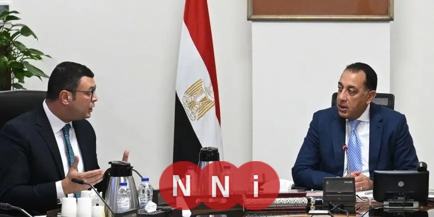 رئيس الوزراء يواصل متابعة إجراءات تقنين الأراضي والمشروعات السكنية في المدن الجديدة