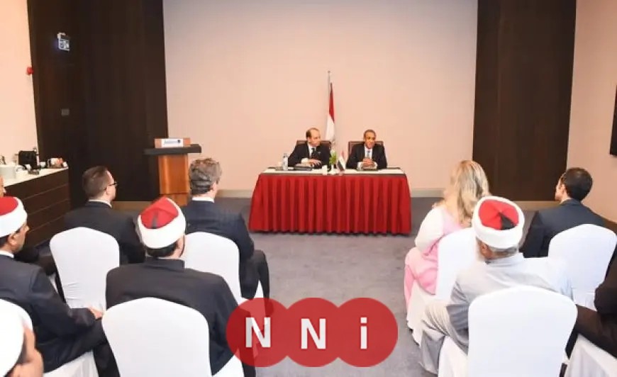 وزير الخارجية يبرز أهمية تواصل مصر مع مواطنيها في الخارج