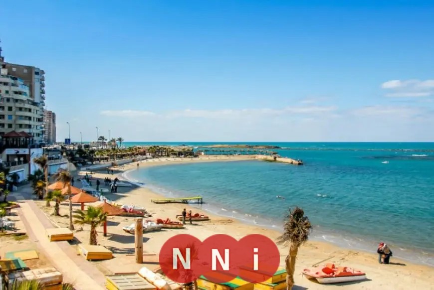 10 جنيهات فقط.. شواطئ إسكندرية تستقبل زوارها بأسعار زهيدة ومجانية في مناطق معينة