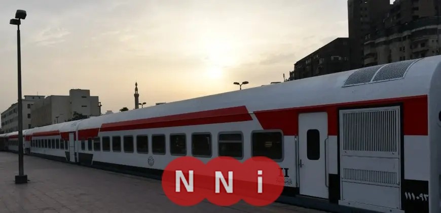 إنهاء خدمة سائق ومساعده بعد دخول محطة مصر بسرعة زائدة والاصطدام بالرصيف.
