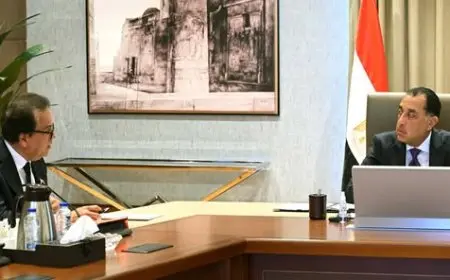 رئيس الوزراء يراجع وضع توفر الأدوية والمستلزمات الطبية ويأمر بسرعة تسديد الديون