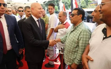 محافظ القاهرة يقوم بجولة تفقدية في لجان انتخابات الشيوخ ويطمئن على سير العملية الانتخابية