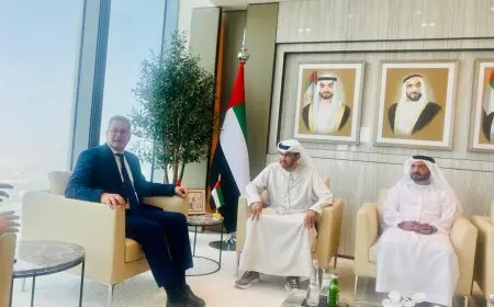 وزير البترول يجتمع بمسؤولين إماراتيين لمناقشة فرص التعاون في مجال الطاقة