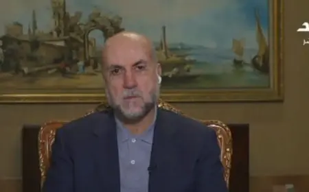 مستشار محمود عباس يرسل رسالة إلى سمير حليلة بشأن غزة: لا تحاول تفتيت الصف الفلسطيني