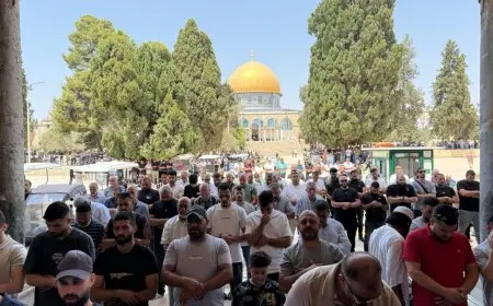 ٤٠ ألف يشاركون في صلاة الجمعة بالمسجد الأقصى