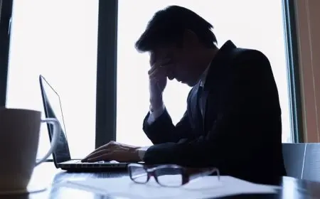 من ضغوط العمل إلى الأمراض المزمنة: كيف تؤثر التوترات على صحتنا؟