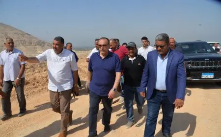 محافظ أسيوط يقوم بجولة لتفقد رفع الإحداثيات وتحديد مسارات الطريق الجديد بين البداري والبحر الأحمر