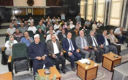 “وزارة الزراعة تواصل تنسيق جهودها استعدادًا لمواجهة حرق قش الأرز وتشارك في اجتماع موسع بمحافظة الغربية”