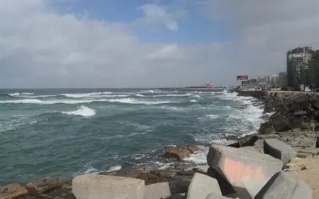 بعد ارتفاع الأمواج في البحر المتوسط.. هل تواجه مصر خطر تسونامي قريباً؟ فيديو