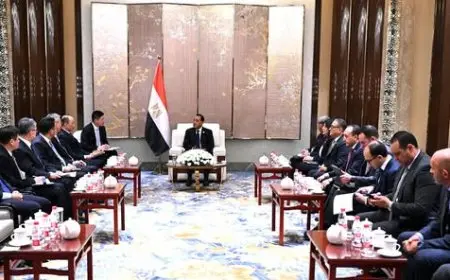 مدبولي يلتقي برئيس شركة CNCEC للبتروكيماويات لبحث سبل تعزيز التعاون وزيارة مصر