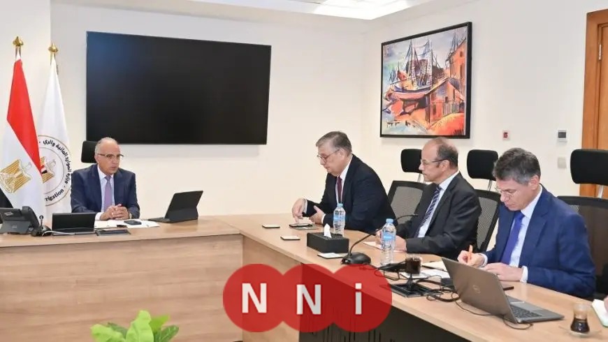 وزير الري يلتقي السفير الهولندي لتعزيز التعاون في مجالات المياه