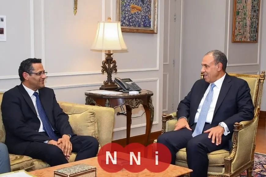 وزير الخارجية يلتقي نقيب الصحفيين ويستعرض سبل تعزيز التعاون المشترك
