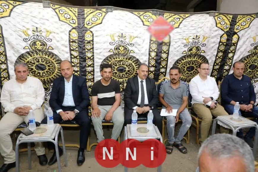 محافظ الشرقية يقدم واجب العزاء في وفاة عامل النظافة
