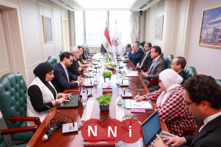 وزير الصحة يناقش مع مستشار الرئيس الكولومبي تعزيز المساعدات الطبية لغزة