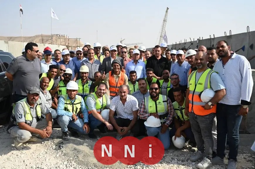 كامل الوزير يشهد انتهاء تنفيذ وإنشاء العمل الهندسي الكبير لكوبري الخور
