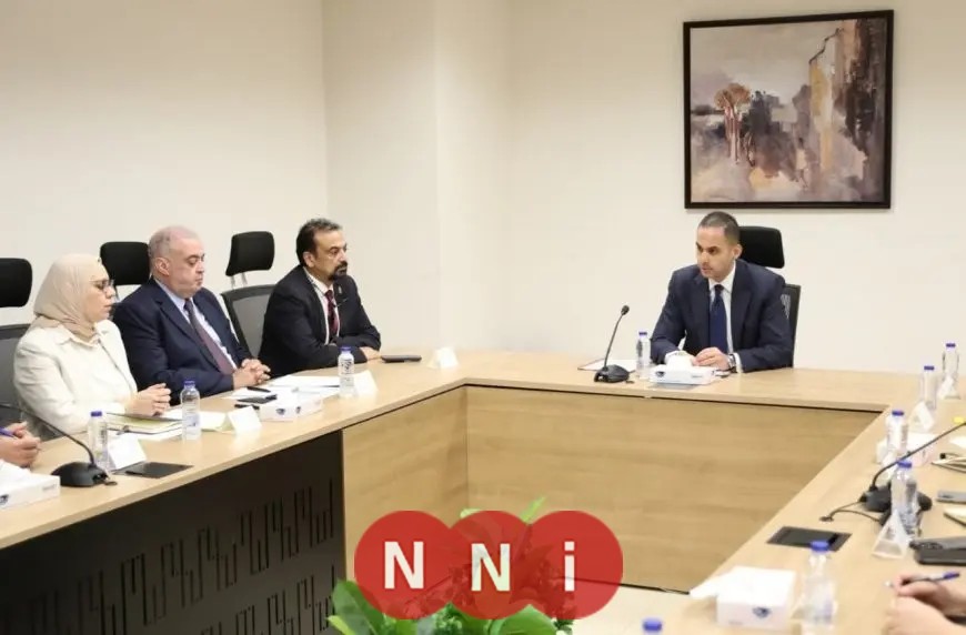 اجتماع لنائب وزير الصحة لبحث تطوير منظومة المخازن الاستراتيجية والتموين الطبي ومعالجة التحديات الحالية