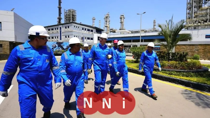 وزير البترول يزور شركة الإسكندرية الوطنية للتكرير لمتابعة سير العمل في الوحدات الإنتاجية