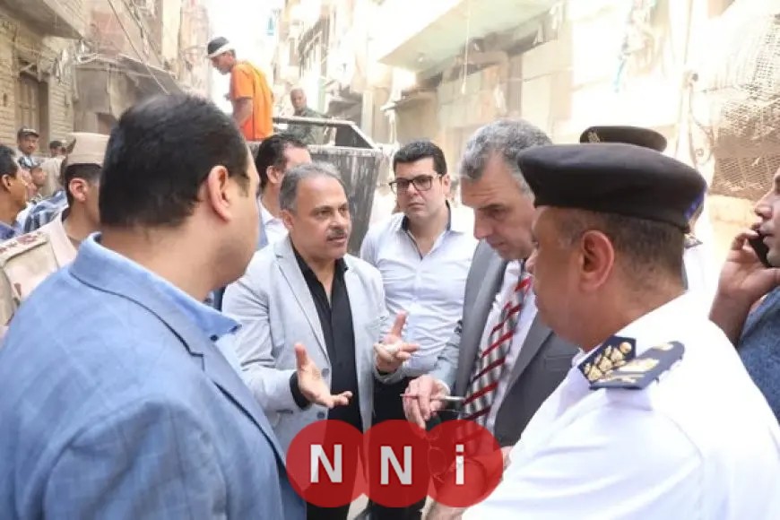 محافظ الشرقية يتابع جهود رفع الأنقاض في موقع انهيار عقار بشارع مولد النبي الزقازيق