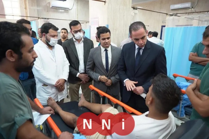 نائب وزير الصحة يزور المصابين في حادث طريق الإسكندرية – مطروح بمستشفى الضبعة المركزي