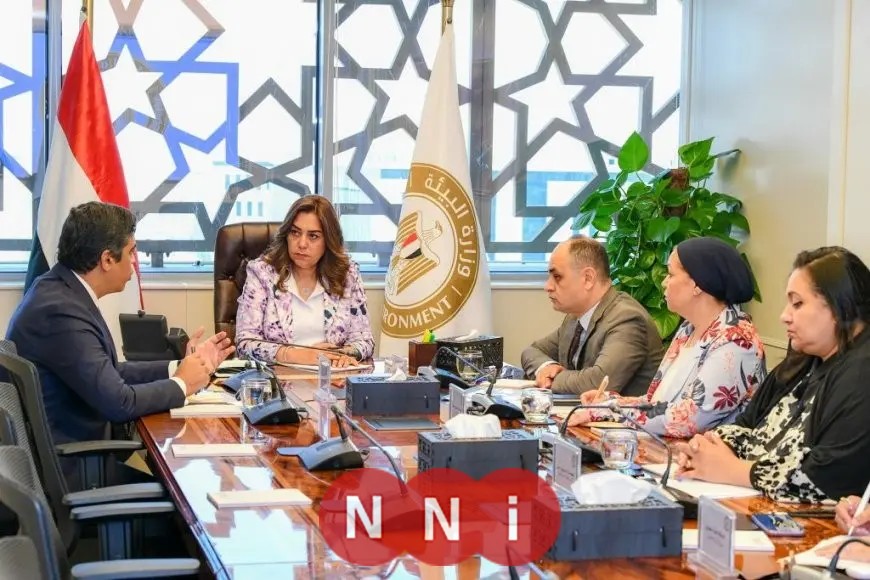 وزيرة التنمية المحلية تناقش مع وزارة البيئة تعزيز استثمار المخلفات في المدن الجديدة