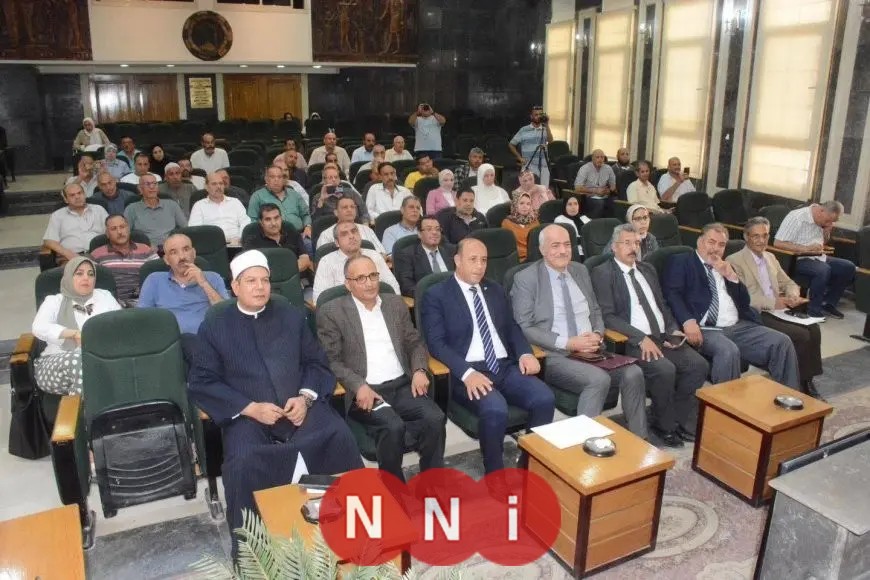 “وزارة الزراعة تواصل تنسيق جهودها استعدادًا لمواجهة حرق قش الأرز وتشارك في اجتماع موسع بمحافظة الغربية”