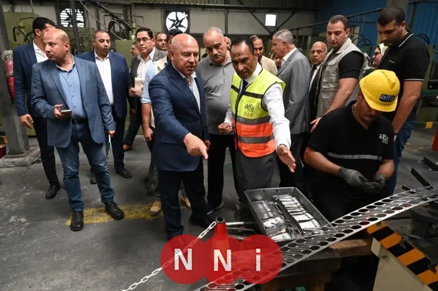 وزير الصناعة والنقل يزور موقع إنشاء مجمع مرغم 3 في الإسكندرية