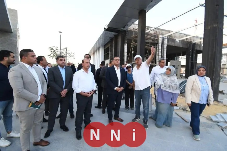 وزير الإسكان يقوم بزيارة مفاجئة لمشروع حدائق “تلال الفسطاط” في القاهرة