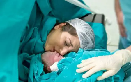 5 مخاطر تواجه النساء نتيجة الولادة القيصرية.. تحذير من متحدث الصحة