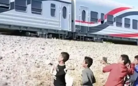 النقل تحذر من تكرار ظاهرة رمي القطارات بالحجارة وتدعو المواطنين للمساهمة في التوعية