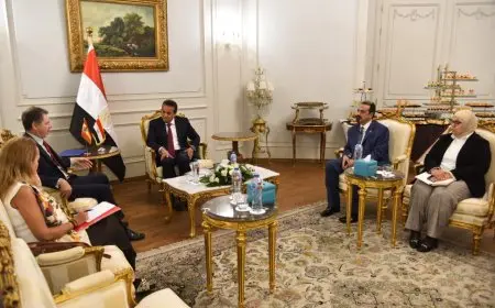 وزير الصحة والسفير الإسباني يناقشان تعزيز التعاون في المجال الصحي