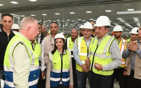 وزير قطاع الأعمال العام يتابع سير العمل في مشروع المجمع الجديد لمصانع شركة مصر للغزل والنسيج