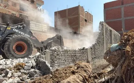 وزيرة التنمية المحلية تأمر بإحالة مسؤولين في الخانكة للنيابة بسبب مخالفات البناء