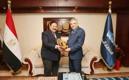 هيئة قناة السويس تسعى لإنشاء مركز لوجيستي للأمن الغذائي في بورفؤاد