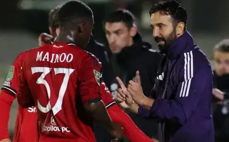 أموريم يكشف سر غياب النجم الشاب لمانشستر يونايتد