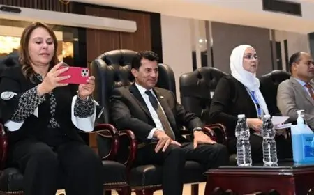 وزير الرياضة يحضر انطلاق بطولة إفريقيا للكرة الطائرة للشباب تحت 20 سنة