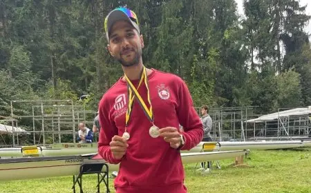 محمد علاء يتألق بالفوز بالميدالية الذهبية في بطولة التجديف الدولية في فيليخ