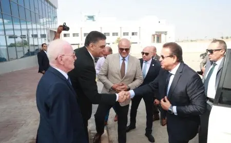 وزير الصحة يطلق التشغيل التجريبي لخط إنتاج فلاتر الكلى في مصنع إشتيو لايف ساينس