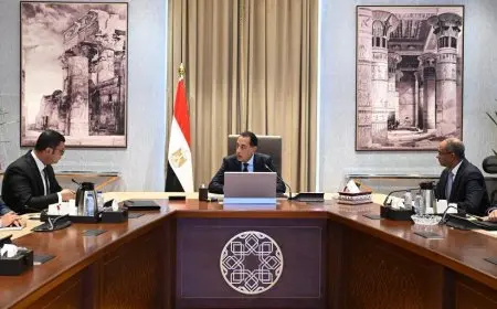 رئيس الوزراء يتابع استراتيجية التوسع في محطات تحلية مياه البحر