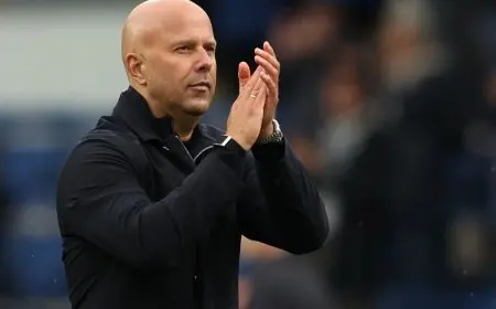 سلوت يبدي ثقته في تحسن ليفربول عقب الانتصار الشاق على بيرنلي